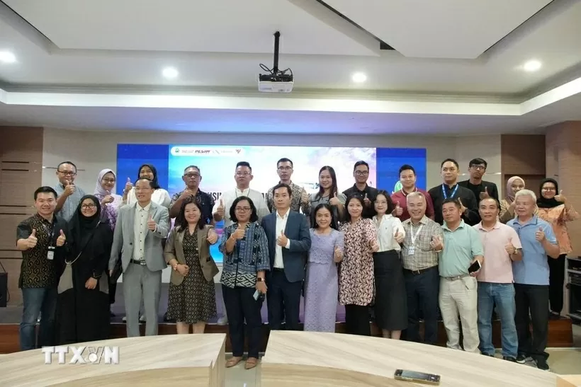 Vietnamese and Indonesian enterprises deepen cooperation in investment and trade. Delegates at the forum (Photo: VNA) Vietnamese and Indonesian enterprises deepen cooperation in investment and trade. Delegates at the forum (Photo: VNA)