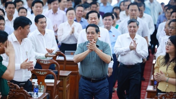 PM Pham Minh Chinh meets with Can Tho voters ahead of 15th NA’s 10th session