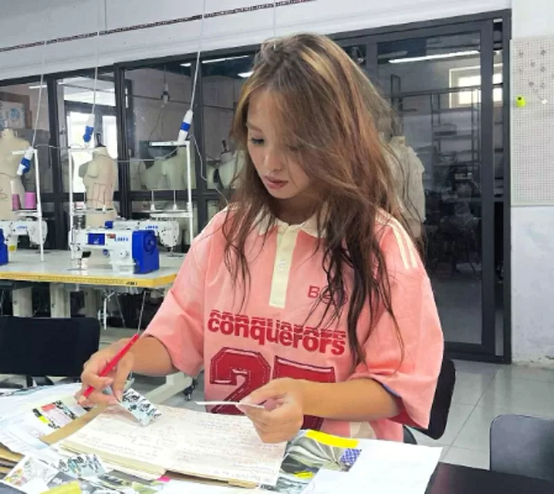 The radiant beauty of Vietnamese women shines through every moment of labour