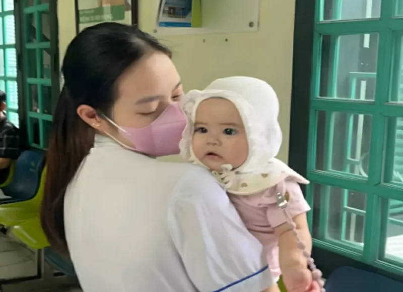 The radiant beauty of Vietnamese women shines through every moment of labour