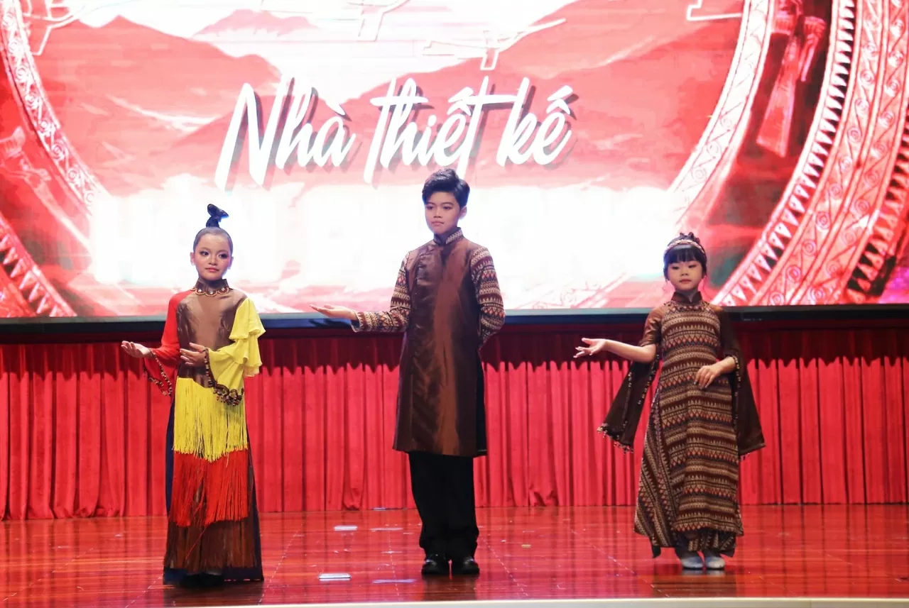 Female diplomats in Vietnamese Ao Dai – Honouring the beauty and cultural identity of Vietnam