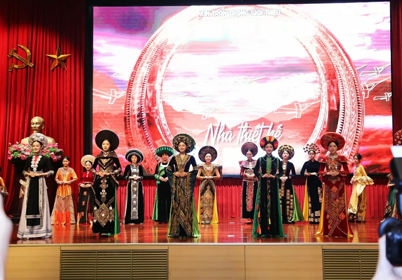 Female diplomats in Vietnamese Ao Dai – Honouring the beauty and cultural identity of Vietnam