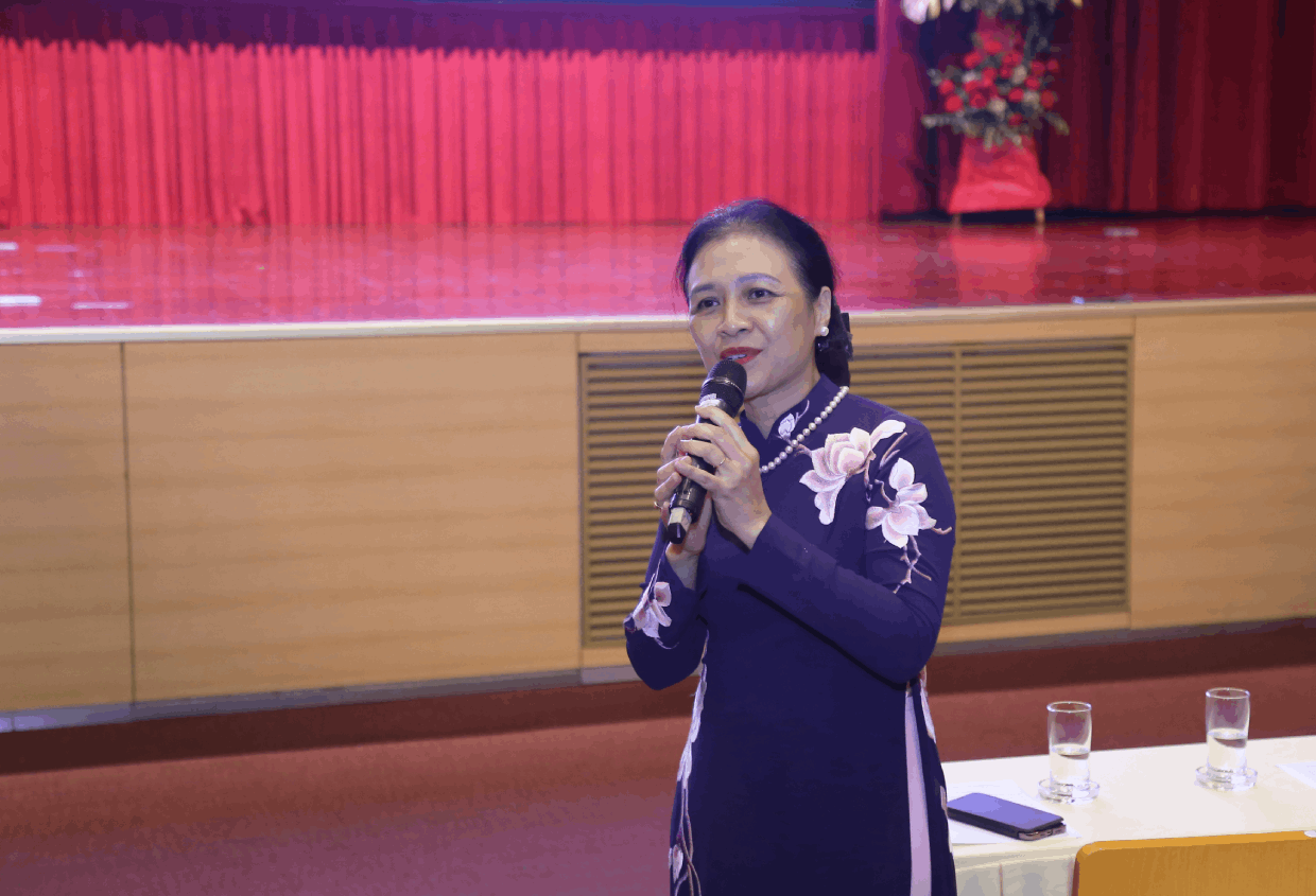 Female diplomats in Vietnamese Ao Dai – Honouring the beauty and cultural identity of Vietnam Female diplomats in Vietnamese Ao Dai – Honouring the beauty and cultural identity of Vietnam