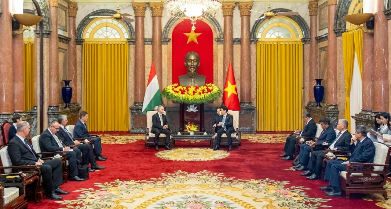 President Luong Cuong emphasises strengthening the Vietnam-Hungary Comprehensive Partnership for substantive and effective development President Luong Cuong emphasises strengthening the Vietnam-Hungary Comprehensive Partnership for substantive and effective development