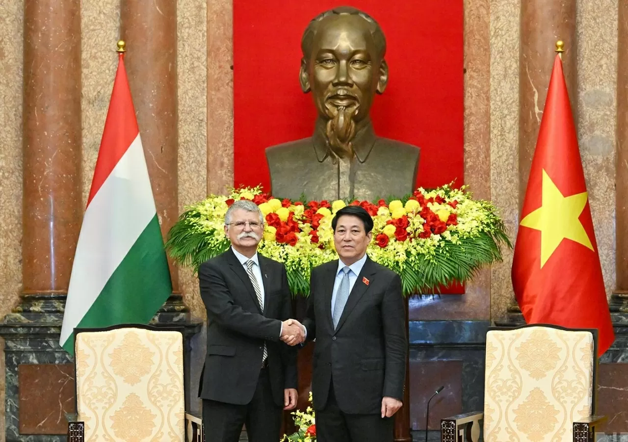 President Luong Cuong emphasises strengthening the Vietnam-Hungary Comprehensive Partnership for substantive and effective development