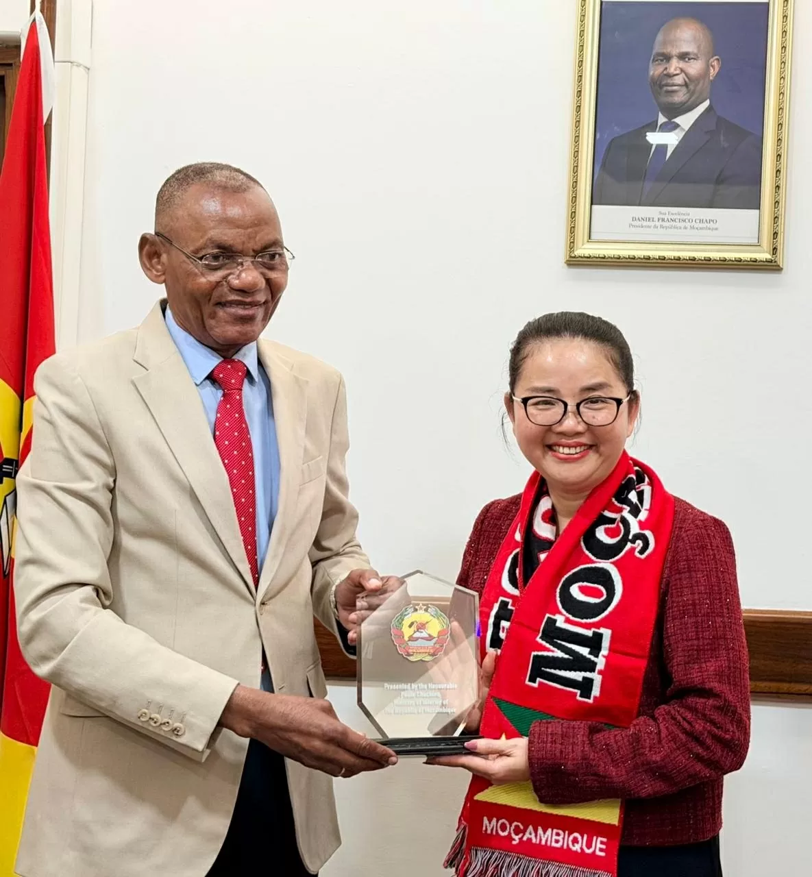 Vietnamese Ambassador to Mozambique Tran Thi Thu Thin pays courtesy visit to Mozambique's Minister of Interior