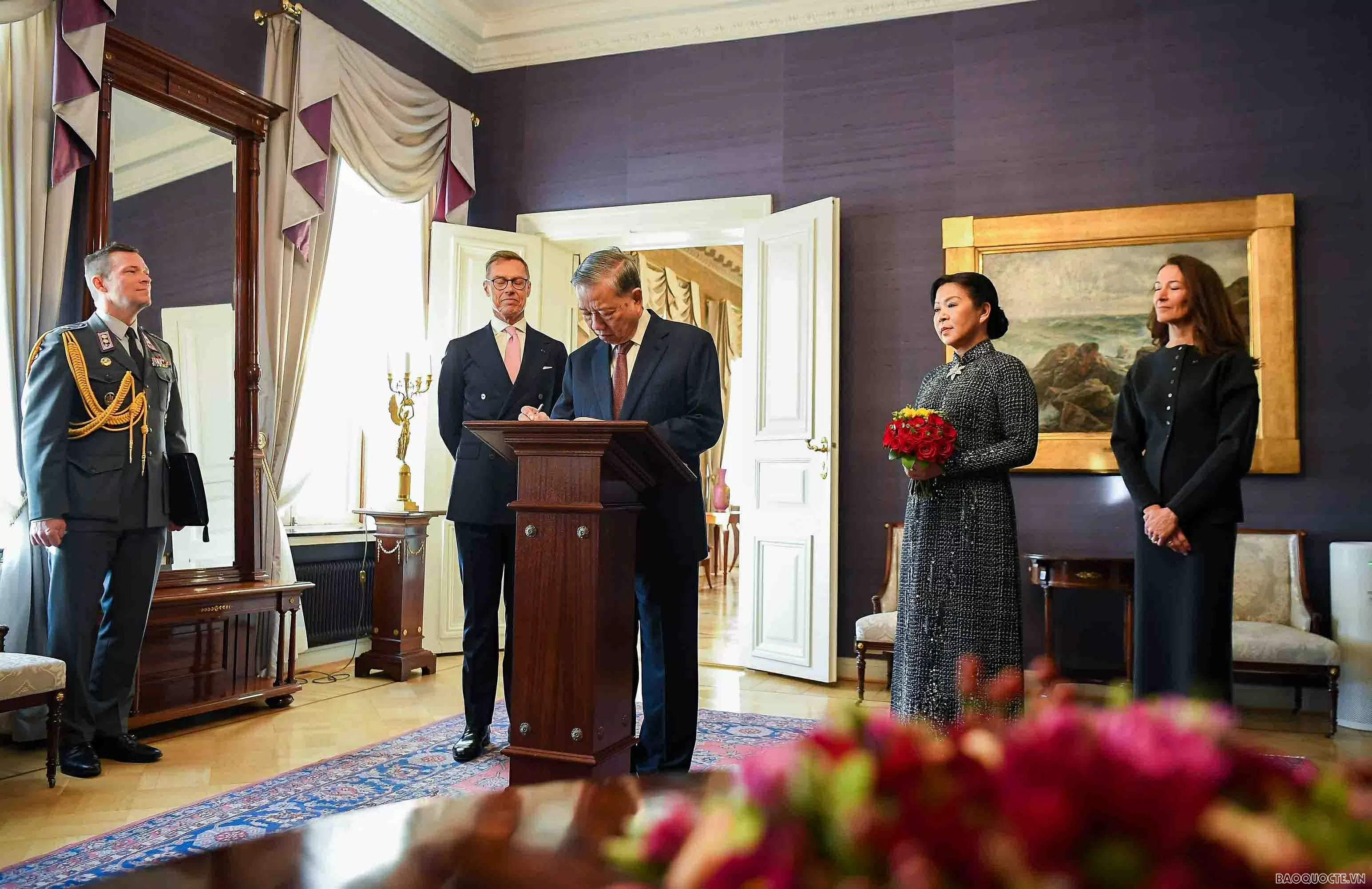 Welcome ceremony held for General Secretary To Lam and Spouse in Finland