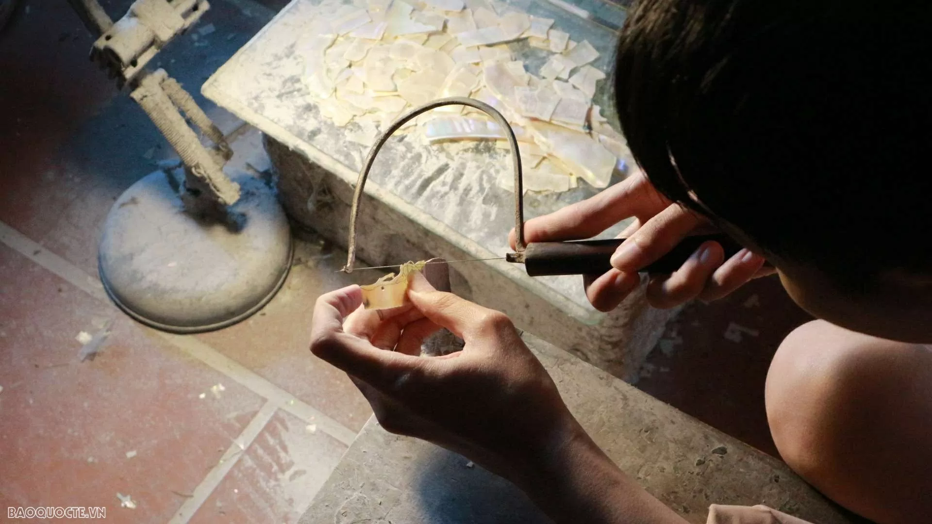 Inlaid dreams - Where tradition glows in modern light