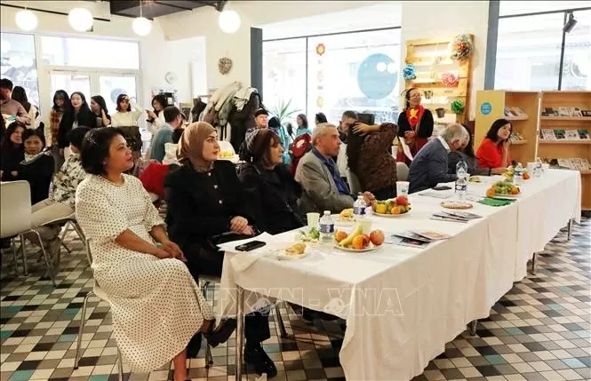 ‘Autumn of Peace’ for the Vietnamese community in Belgium ‘Autumn of Peace’ for the Vietnamese community in Belgium