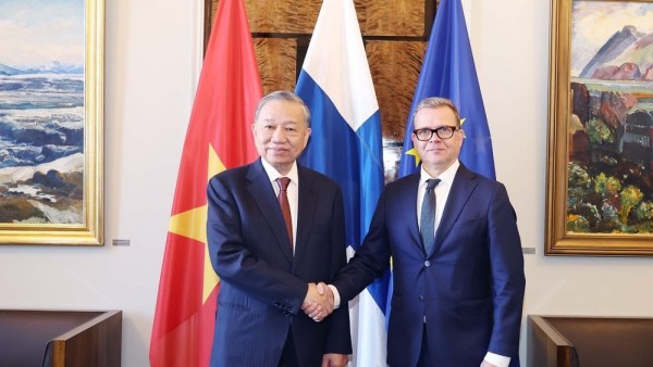 General Secretary To Lam meets with Finnish Prime Minister Petteri Orpo