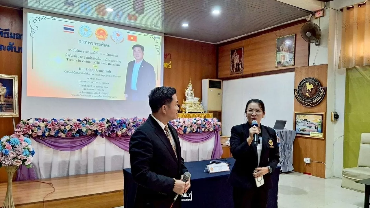 Spreading Vietnam-Thailand friendship from the lecture hall of Asian Scholars University