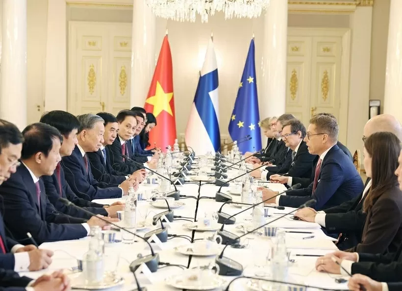General Secretary To Lam holds talks with Finnish President Alexander Stubb in Helsinki