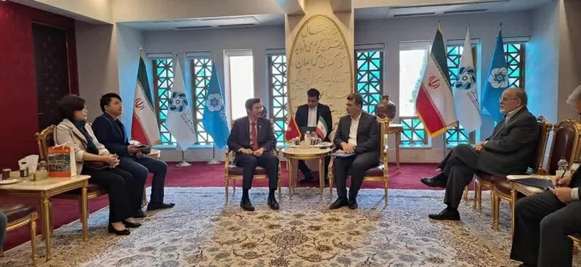 Delegation of Vietnamese Embassy in Iran pays a working visit to Esfahan Province