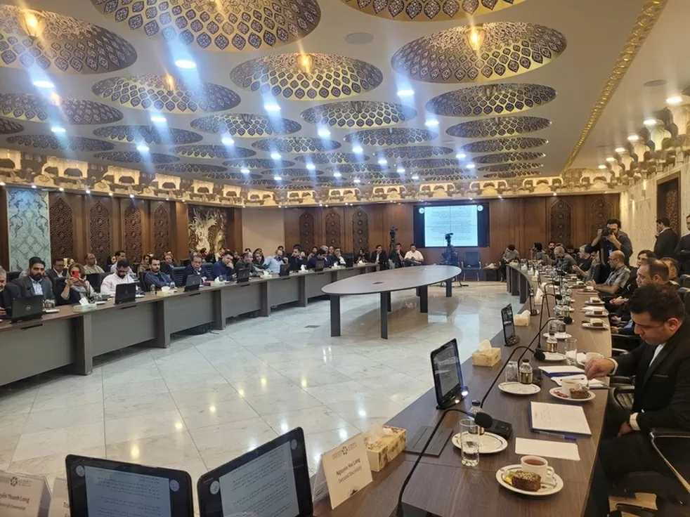 Delegation of Vietnamese Embassy in Iran pays a working visit to Esfahan Province