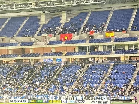 Vietnamese community in Kansai enthusiastically supports Nam Dinh hometown football team