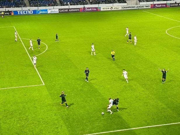 Vietnamese community in Kansai enthusiastically supports Nam Dinh hometown football team