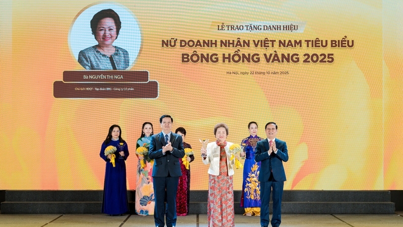 BRG Group Chairwoman honoured for the 6th time in the TOP 10 'Outstanding Vietnamese Businesswomen - Golden Rose 2025'