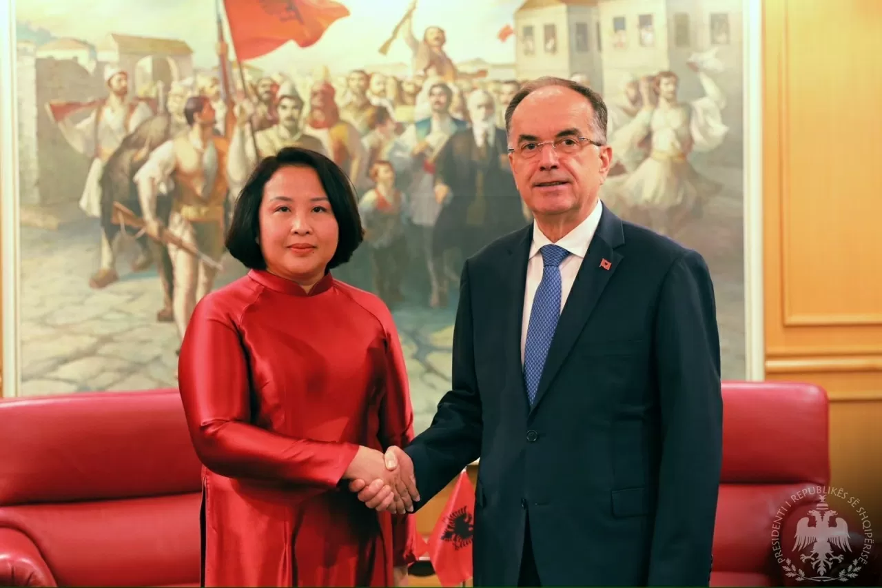 Vietnamese Ambassador presents Credentials to Albanian President