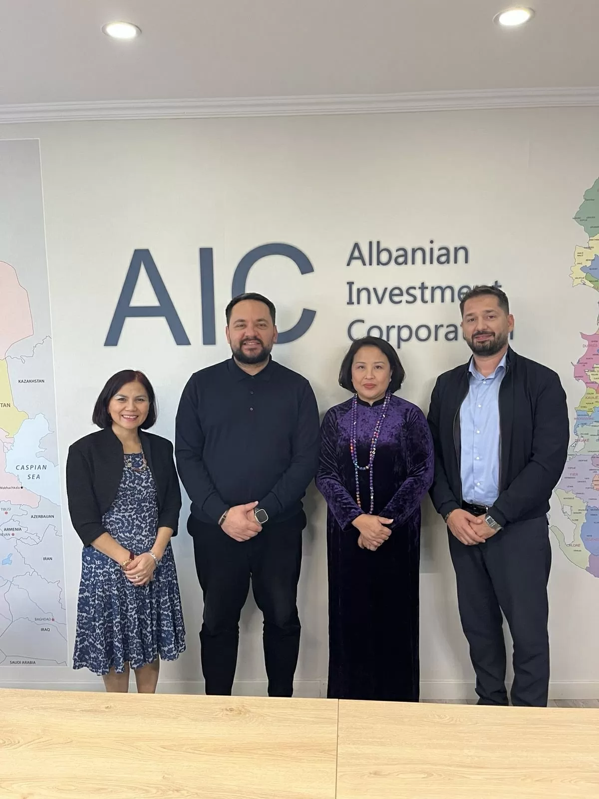 Vietnamese Ambassador presents Credentials to Albanian President Vietnamese Ambassador presents Credentials to Albanian President