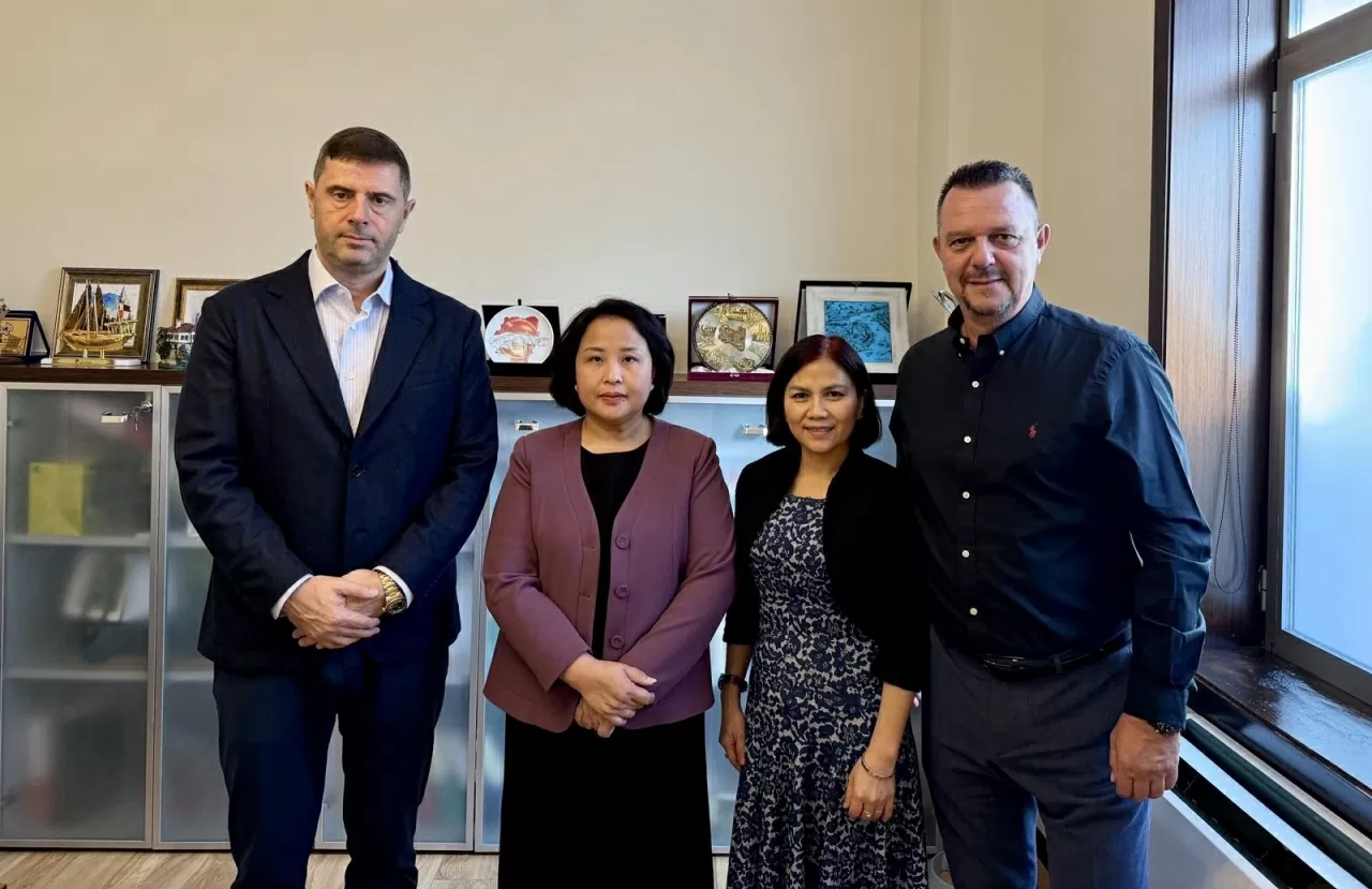 Vietnamese Ambassador presents Credentials to Albanian President