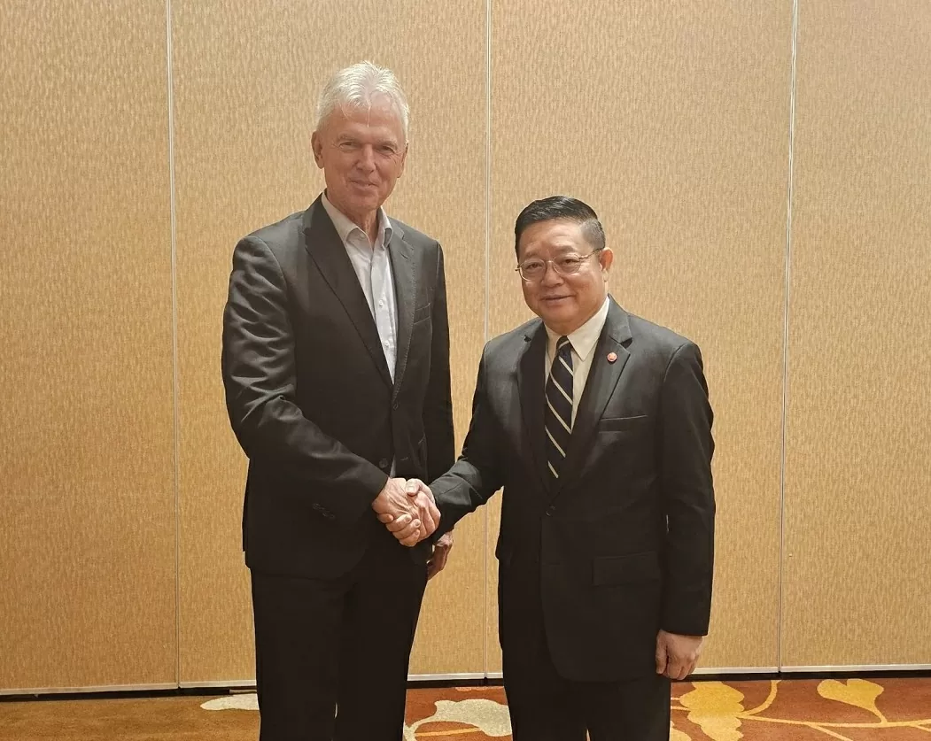 Joining forces in the fight against cybercrime: Dutch Ambassador-at-large for Cyber Affairs Joining forces in the fight against cybercrime: Dutch Ambassador-at-large for Cyber Affairs