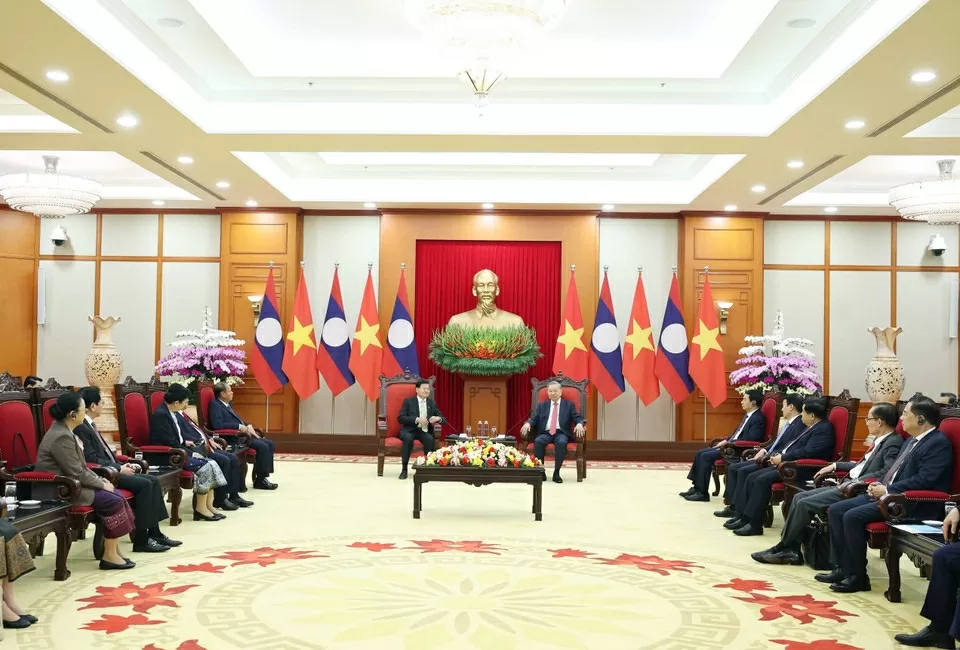 General Secretary To Lam welcomes General Secretary and President of Laos Thongloun Sisoulith