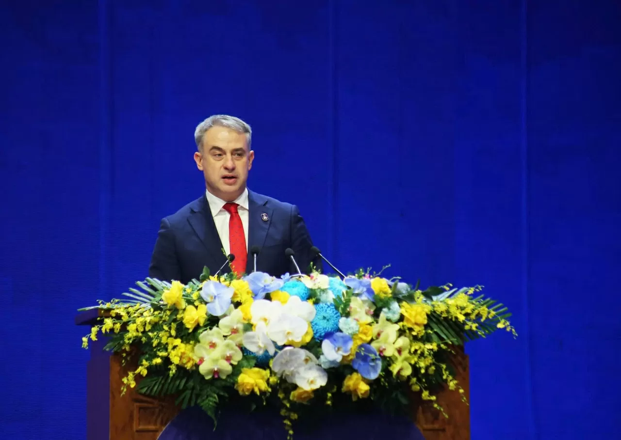 Prime Minister Pham Minh Chinh emphasizes cybersecurity as 'backbone' of national digital transformation at Hanoi Convention Prime Minister Pham Minh Chinh emphasizes cybersecurity as 'backbone' of national digital transformation at Hanoi Convention