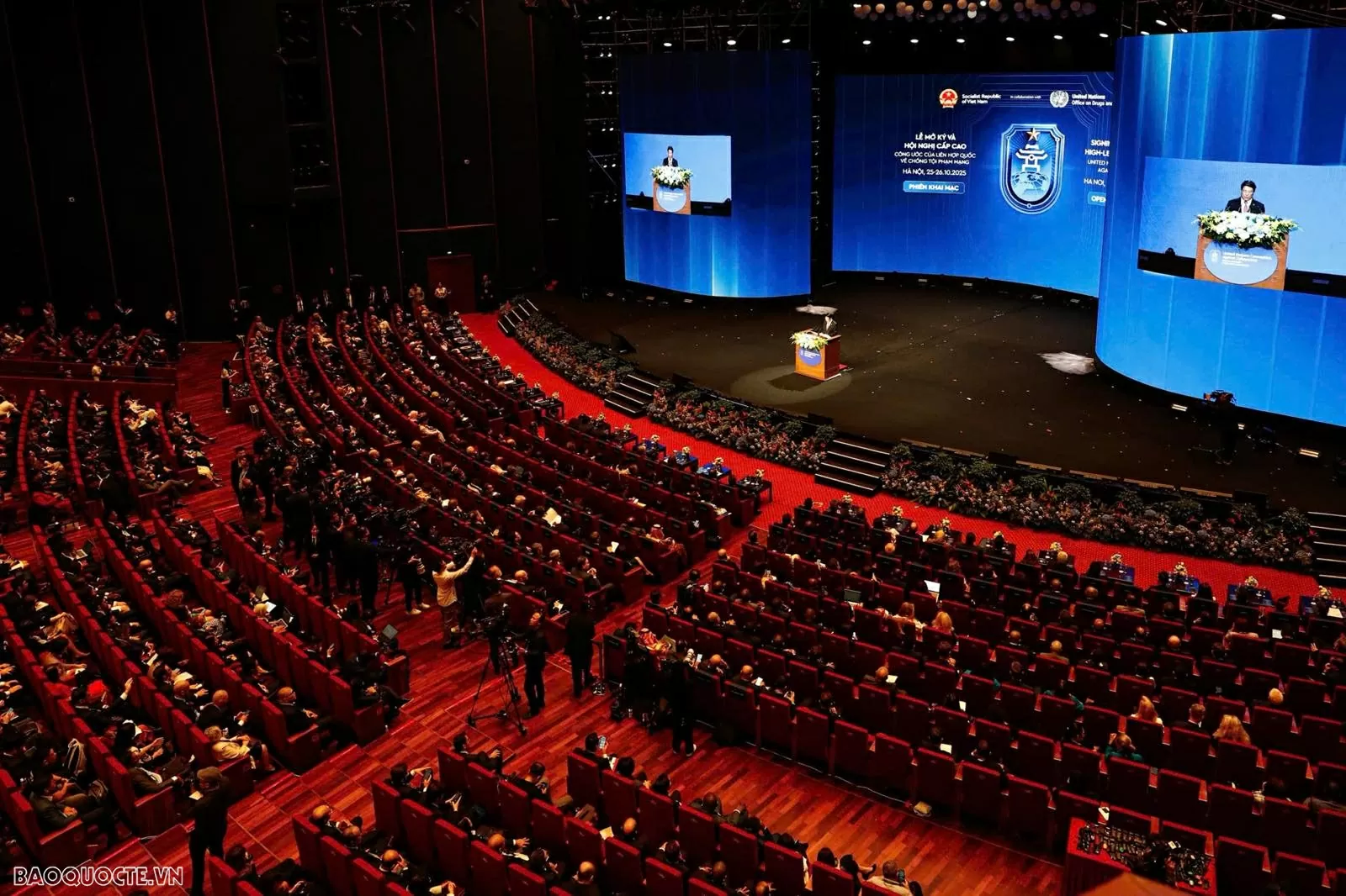 Human rights in cyberspace: Global and Vietnamese practices