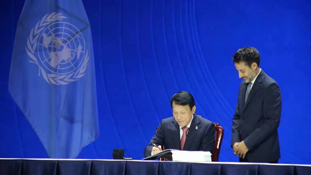 Perfecting legislation to protect human rights in the digital era