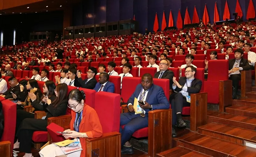 Signing Ceremony's closing session: Enhancing effective cooperation in implementing the Hanoi Convention Signing Ceremony's closing session: Enhancing effective cooperation in implementing the Hanoi Convention