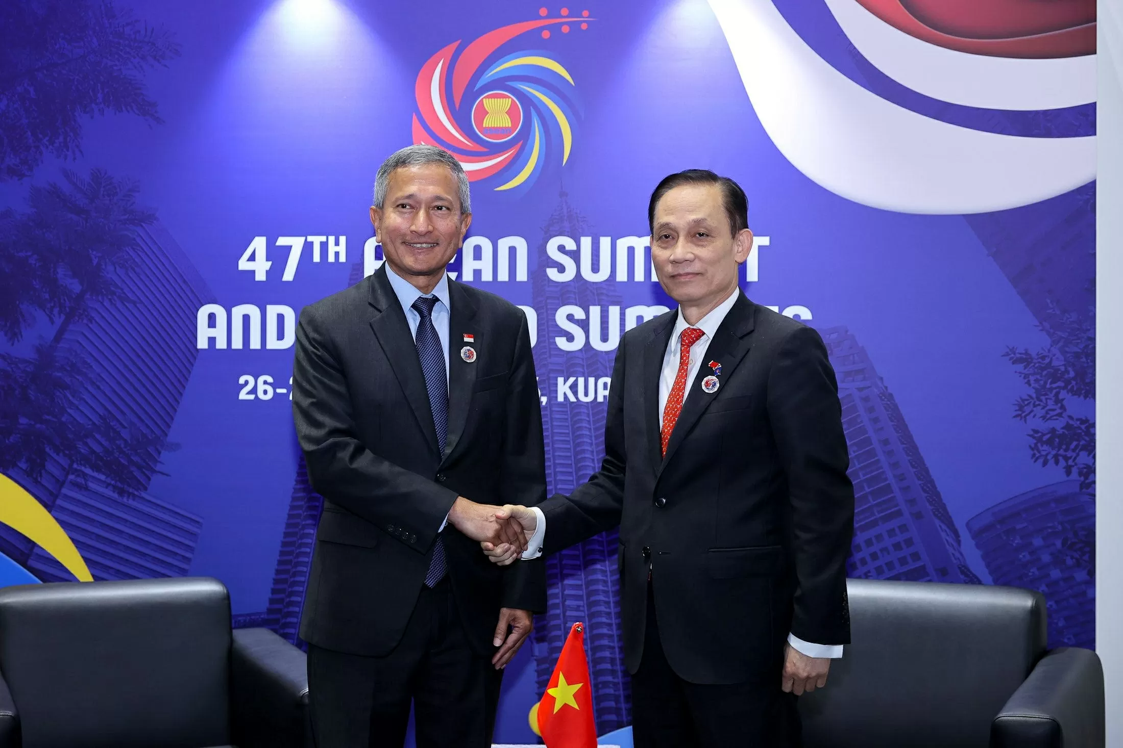 Foreign Minister Le Hoai Trung and Singaporean counterpart agree to promote comprehensive cooperation
