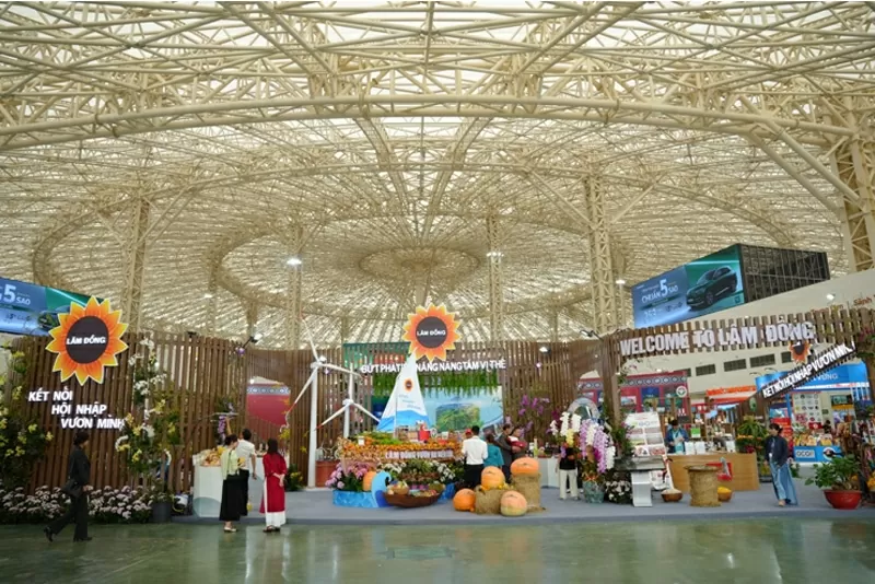 Lam Dong attracts thousands of visitors at the Autumn Fair 2025