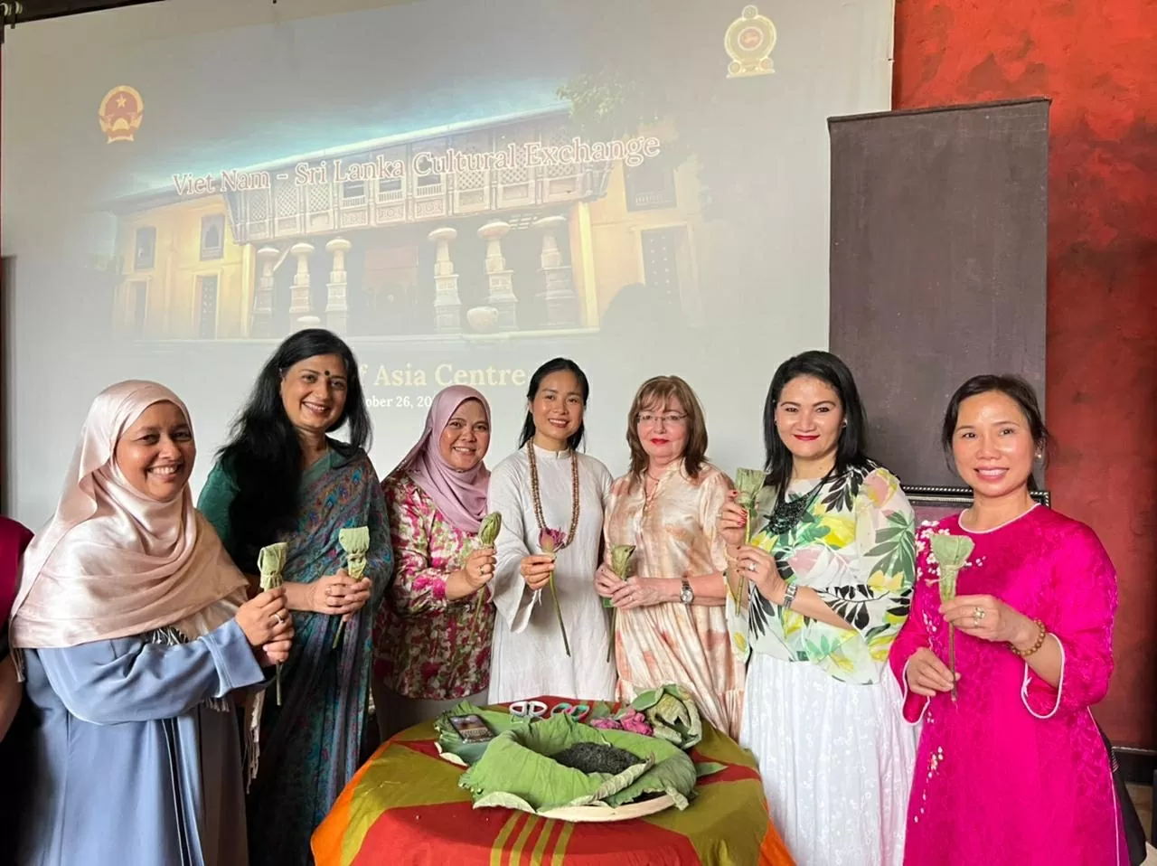 Vietnam-Sri Lanka tea cultural exchange: Spreading subtle and friendly values Vietnam-Sri Lanka tea cultural exchange: Spreading subtle and friendly values