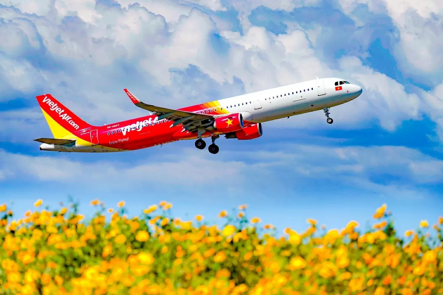 Fly across Vietnam with Vietjet's 3 golden days of Zero fare