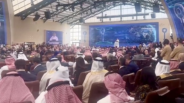 Phó Thủ tướng Chính phủ Nguyễn Chí Dũng tham dự Hội nghị Sáng kiến Đầu tư Tương lai