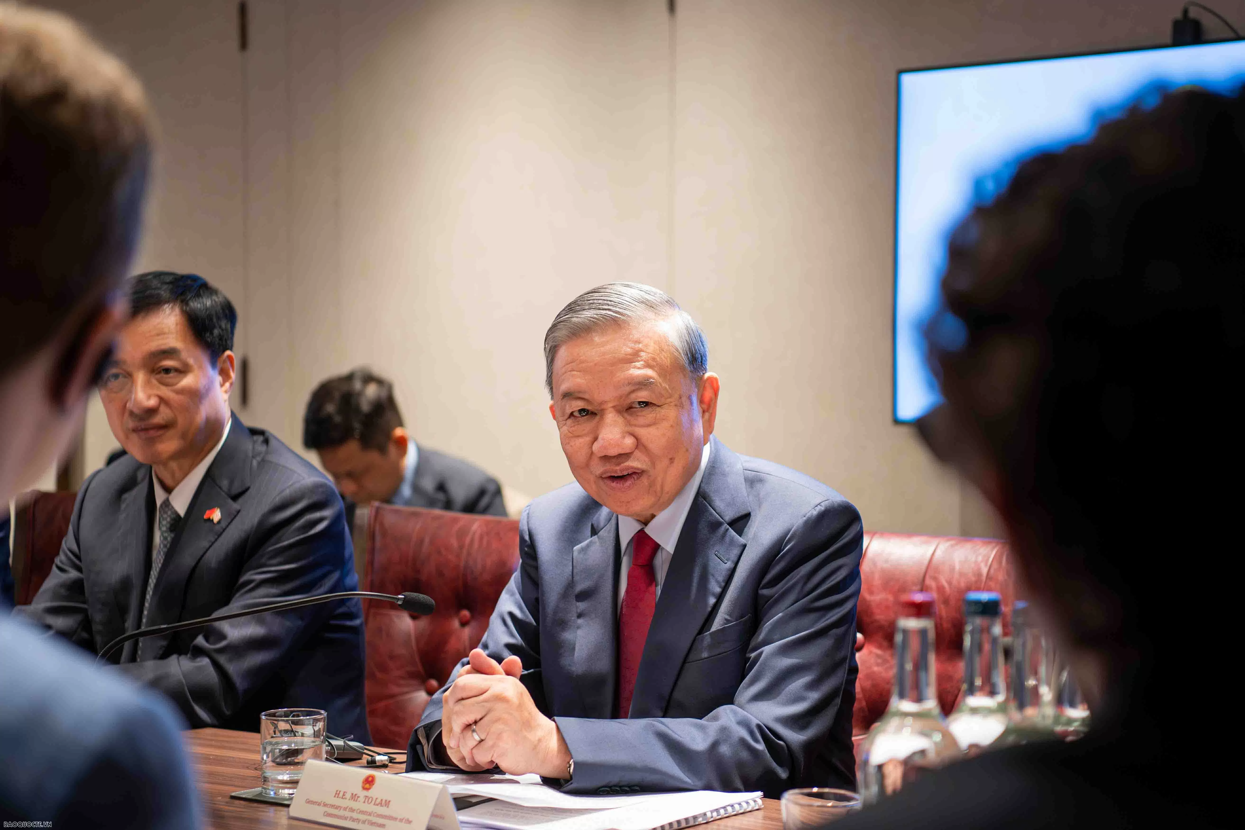 Vietnam ready to embrace and implement new ideas related to AI: General Secretary To Lam