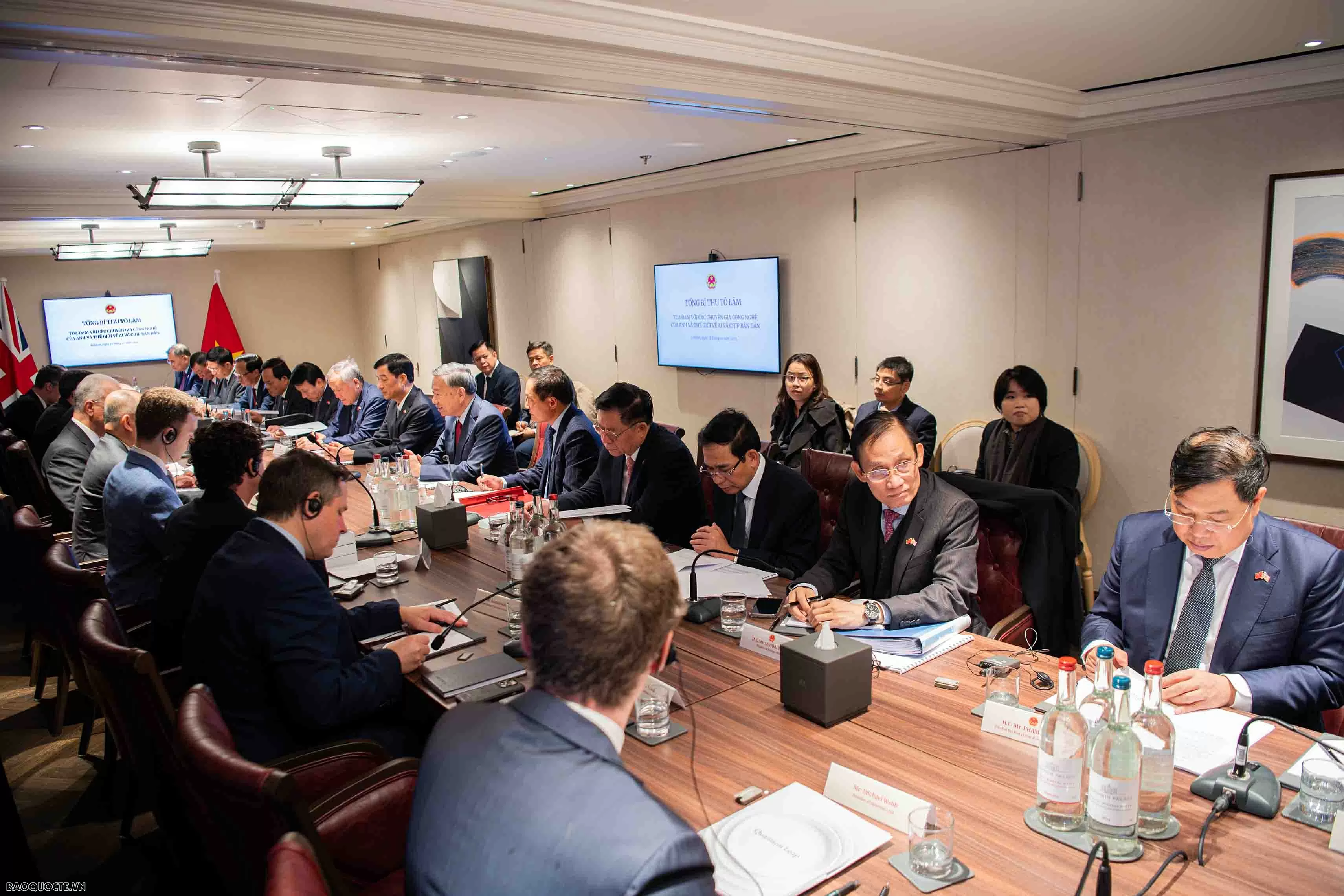 Vietnam ready to embrace and implement new ideas related to AI: General Secretary To Lam