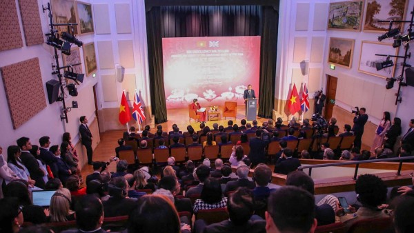 General Secretary To Lam speaks at the University of Oxford, calls for a new, practical, measurable cooperation model