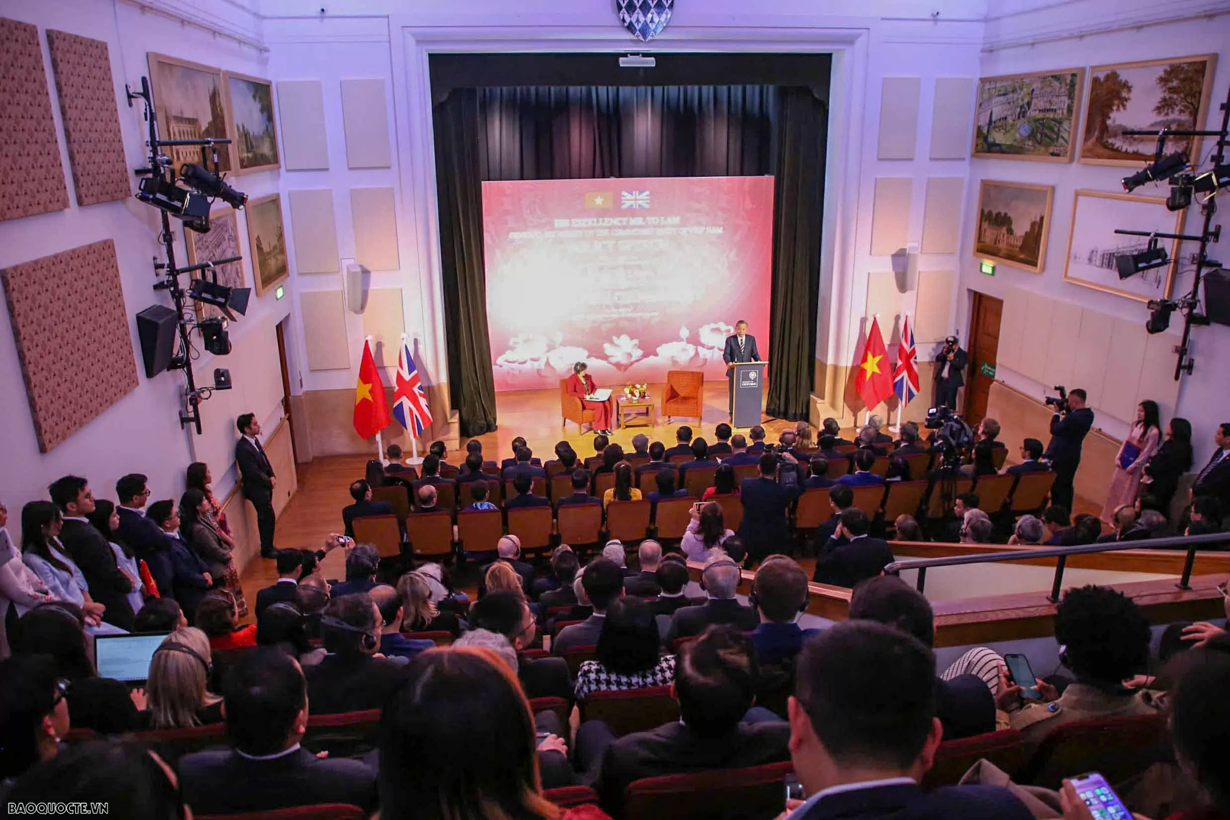 General Secretary To Lam speaks at the University of Oxford, calls for a new, practical, measurable cooperation model