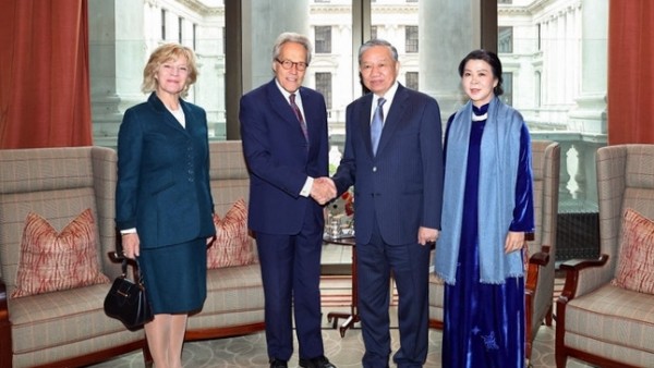 General Secretary To Lam and Spouse meet with Duke of Richmond Charles Henry Gordon-Lennox