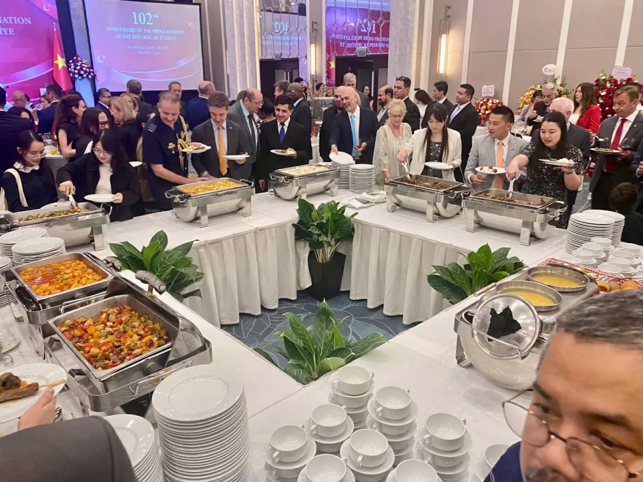 Vietnam - Turkey: A model of cooperation between two nations sharing a vision for peace and prosperity Vietnam - Turkey: A model of cooperation between two nations sharing a vision for peace and prosperity