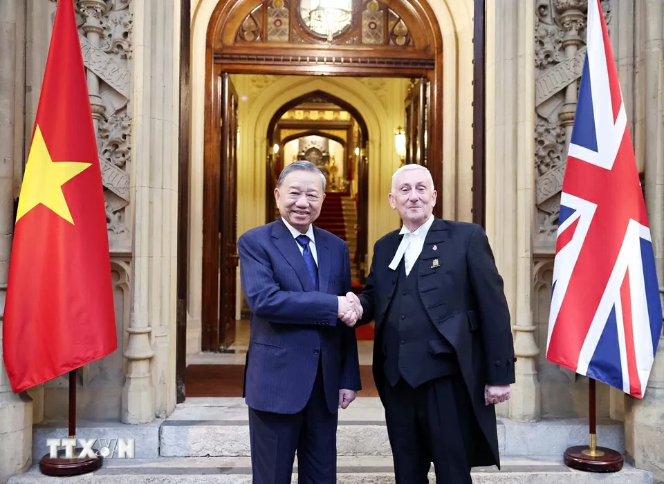 General Secretary To Lam meets with Speaker of the UK House of Commons Lindsay Hoyle in London
