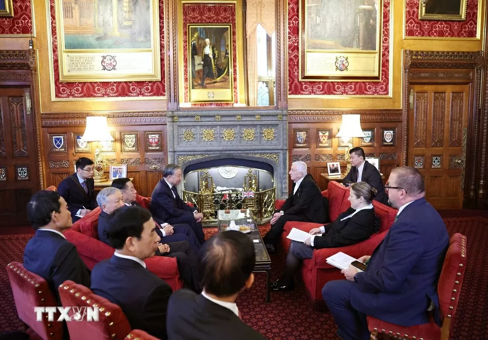 General Secretary To Lam meets with Speaker of the UK House of Commons Lindsay Hoyle in London