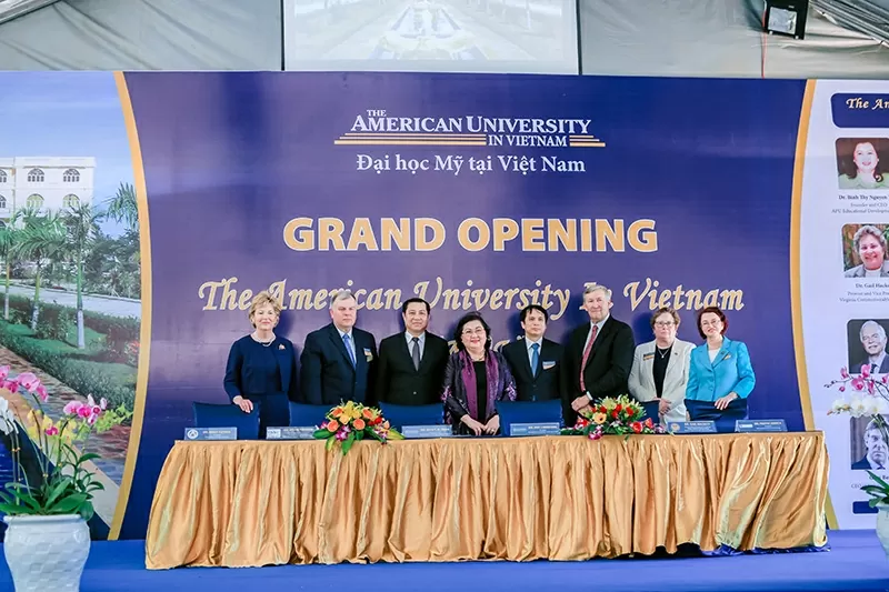 In over three decades of development, APU and AUV have established a network of cooperation with dozens of leading universities in the United States such as Arizona State University, Virginia Commonwealth University, Central Michigan University, UMKC, San Diego State University, and more, creating a diverse educational ecosystem from K-12 to university, contributing to training high-quality human resources, serving national development in the era of globalization. In over three decades of development, APU and AUV have established a network of cooperation with dozens of leading universities in the United States such as Arizona State University, Virginia Commonwealth University, Central Michigan University, UMKC, San Diego State University, and more, creating a diverse educational ecosystem from K-12 to university, contributing to training high-quality human resources, serving national development in the era of globalization.