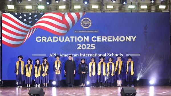 Three decades of Vietnam-U.S. bonding: A journey of knowledge from an unwavering dream