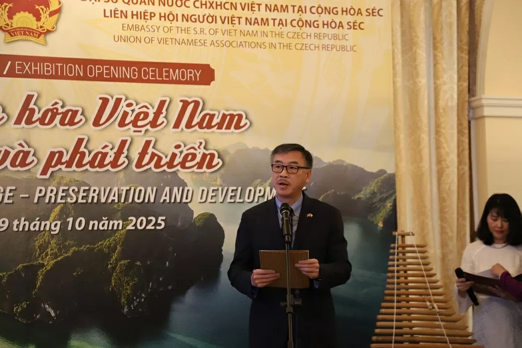 Exhibition 'Vietnamese Cultural Heritage - Preservation and Development': Vietnamese unique values in the heart of Europe
