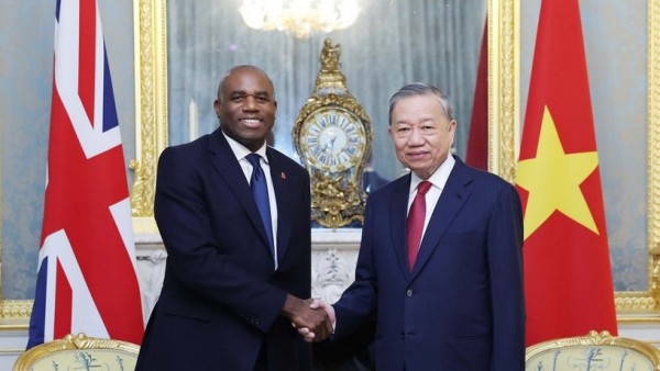 General Secretary To Lam receives UK Deputy Prime Minister David Lammy