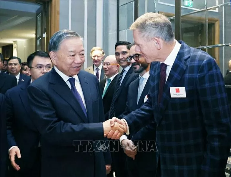 General Secretary To Lam attends Vietnam-UK Business Forum in London General Secretary To Lam attends Vietnam-UK Business Forum in London