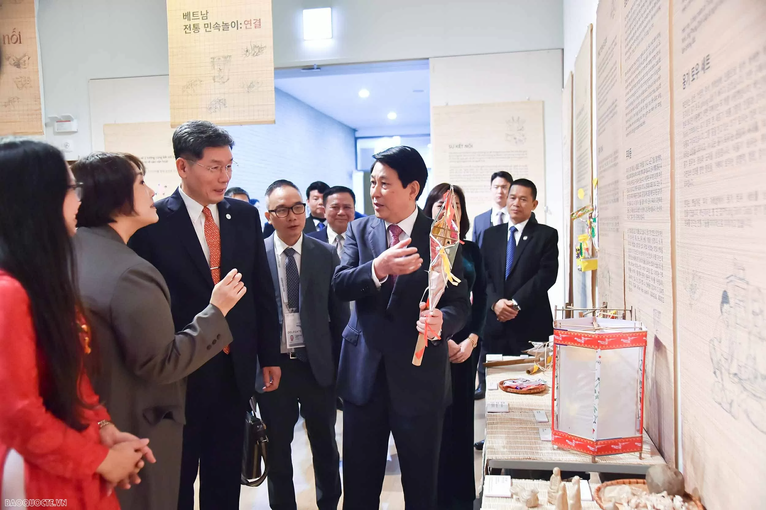 President Luong Cuong meets with Chairman of Korea Foundation for International Exchange, Witnesses Cultural Cooperation Document Exchange