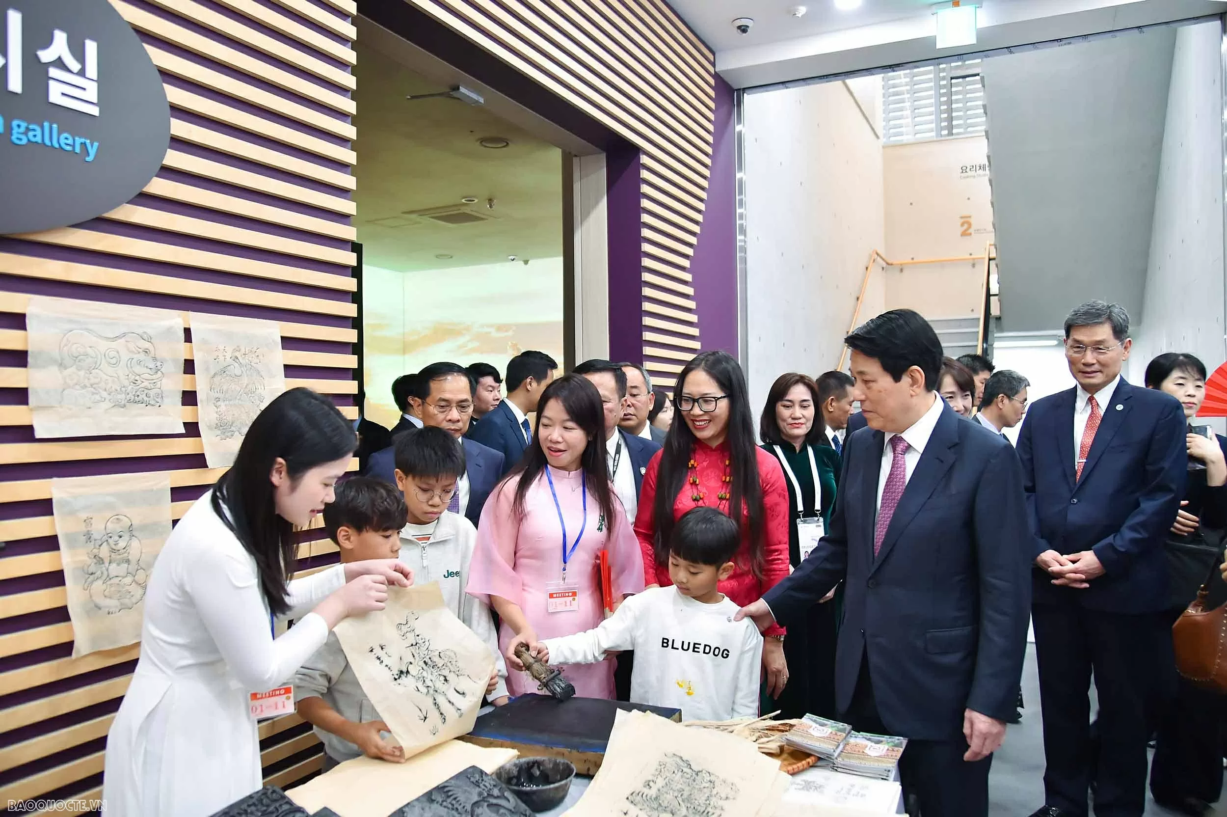 President Luong Cuong meets with Chairman of Korea Foundation for International Exchange, Witnesses Cultural Cooperation Document Exchange
